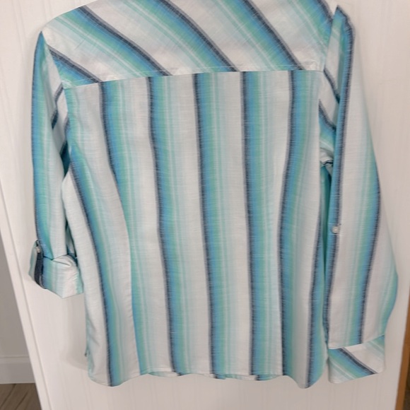 Women’s Tommy Hilfiger long sleeve top. - Picture 5 of 6